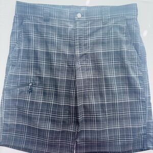 Columbia Men’s Black/Gray Plaid Omni-Wick Shorts, 38W, EUC